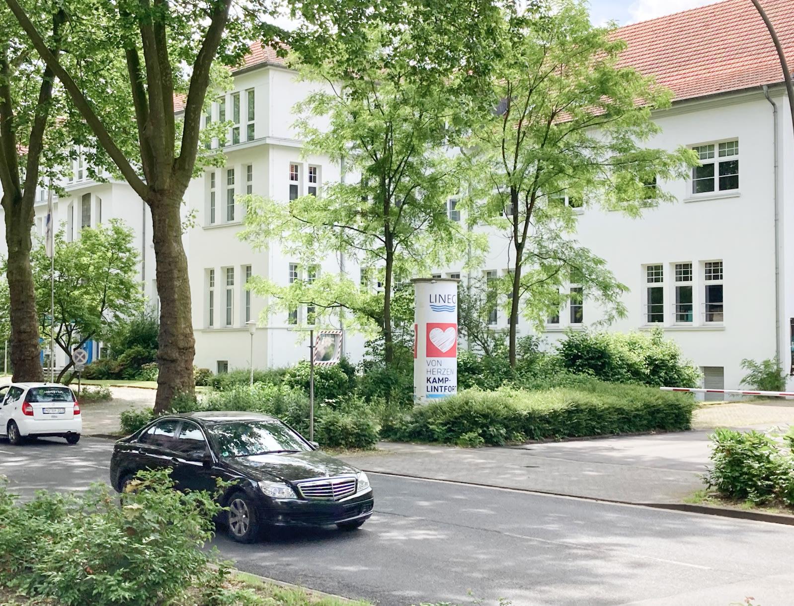 Schnappschuss der Litfaßsäule der LINEG